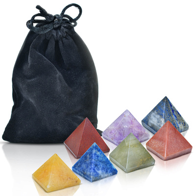 Sæt med 7 chakra-sten – pyramider
