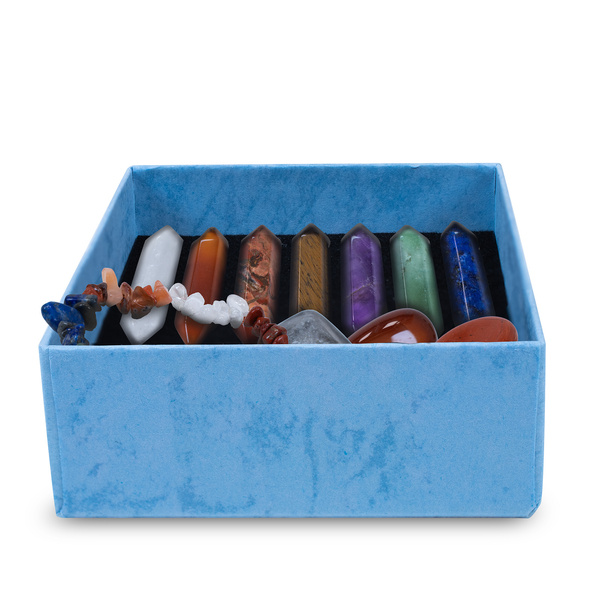 Sæt med chakra-sten med armbånd – i gaveæske