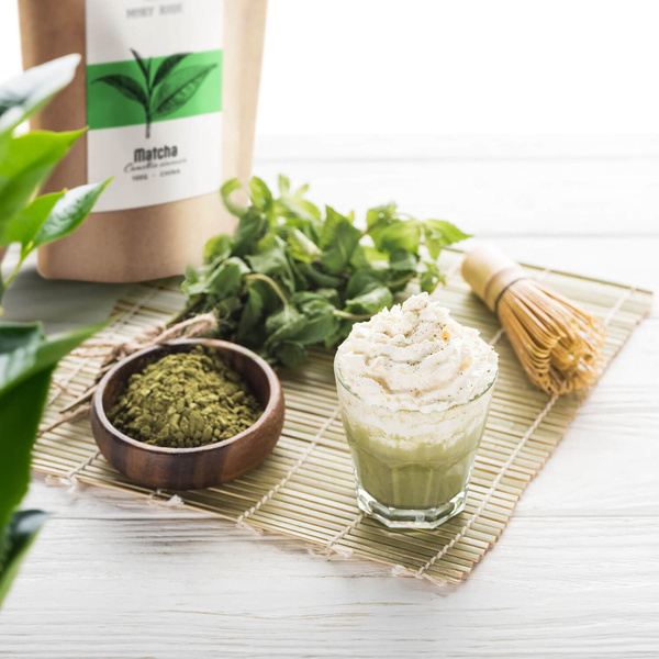 Sæt med 2 kinesiske matcha‑teer: premium + kulinarisk