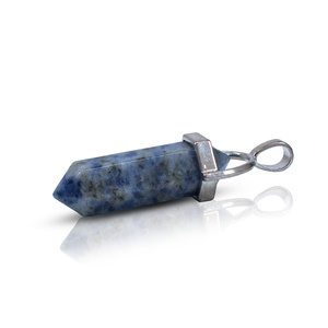 Vedhæng med Blue Spot Stone i pose + kæde